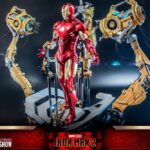 Iron Man 2 Action Figure 1/4 Iron Man Mark IV with Suit-Up Gantry 49 cm by Hot Toys