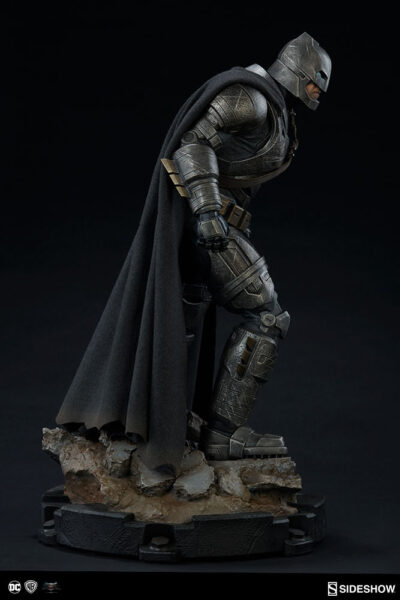 Armored Batman Dc Comics Premium Format™ Figure by Sideshow Collectibles - immagine 10