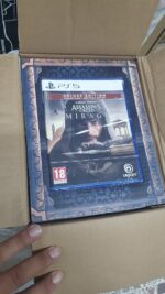 Assassin's Creed Mirage - Collector's Edition + Gioco Deluxe Edition PS5 PAL ITA - immagine 2