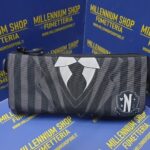 Mercoledì ADDAMS Wednesday Astuccio 3 Zip in Tessuto Originale Netflix By MGM