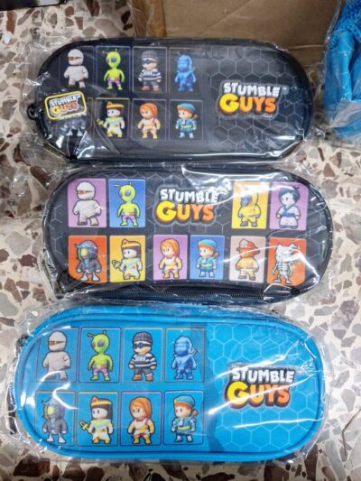 Stumble Guys Astuccio Oval Tinta Unita 3 Games 3 Colorazioni Pool Over In Stock - immagine 2