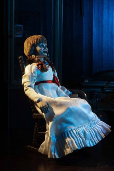 The Conjuring Universe Retro Action Figure Annabelle 20 cm by Neca - immagine 3