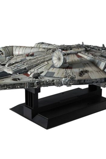 Star Wars Episode IV Perfect Grade Plastic Model Kit 1/72 Millennium Falcon 48 cm