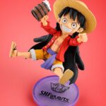 One Piece World Collactable Figures x S.H. Figuarts Action Figure Monkey D. Luffey 8 cm by Bandai