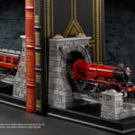 Harry Potter Bookends Hogwarts Express 19 cm