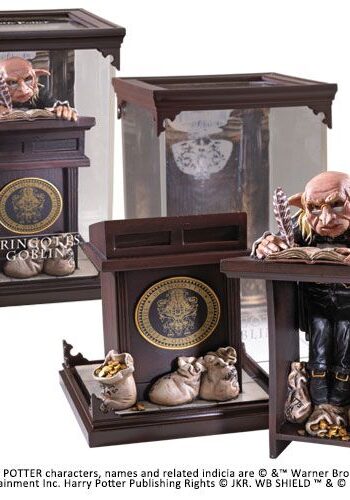 Harry Potter Magical Creatures Statue Gringotts Goblin 19 cm