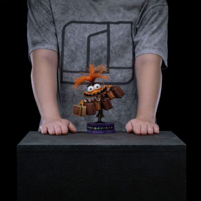 Inside Out 2 Art Scale Statue 1/10Anxiety 18 cm by Iron Studio - immagine 4