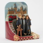 6016707 Harry Potter Trio Castle Hogwarts Jim Shore by Enesco - immagine 3