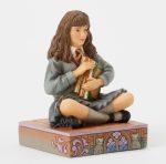 6016701 Hermione with Book Jim Shore by Enesco - immagine 3