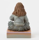 6016701 Hermione with Book Jim Shore by Enesco - immagine 5
