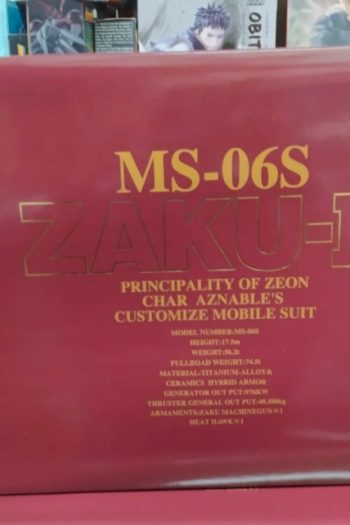 Perfect Grade Zaku II MS-06S CHAR 1/60