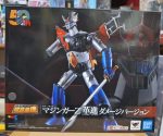 Mazinger Z Kakumei Shinka Damage Great Mazinger Soul of Chogokin Diecast Action Figure GX-105D Great Ver. 17 cm by Bandai