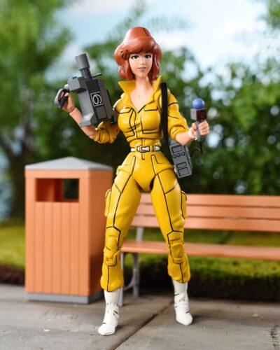Teenage Mutant Ninja Turtles (Mirage Comics) Action Figure Ultimate April O'Neil 18 cm by Neca - immagine 2