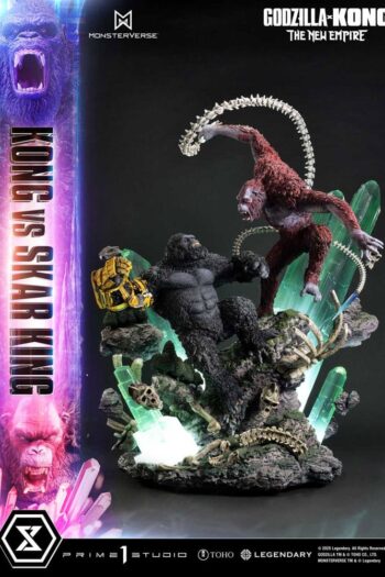 Godzilla x Kong: The New Empire Ultimate Diorama Masterline Series Statue Kong vs Skar King 104 cm