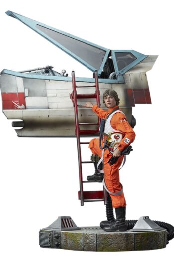 Star Wars Premium Format Statue Luke Skywalker & X-Wing: Red Five, Standing By 76 cm
