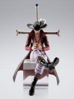 One Piece S.H.Figuarts Action Figure Dracule Mihawk Hawkeye 17 cm by Bandai - immagine 10