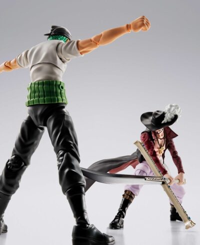 One Piece S.H.Figuarts Action Figure Dracule Mihawk Hawkeye 17 cm by Bandai - immagine 7