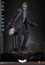 The Dark Knight DX Action Figure 1/6 The Joker (Bank Robber Version) 30 cm by Hot Toys - immagine 14