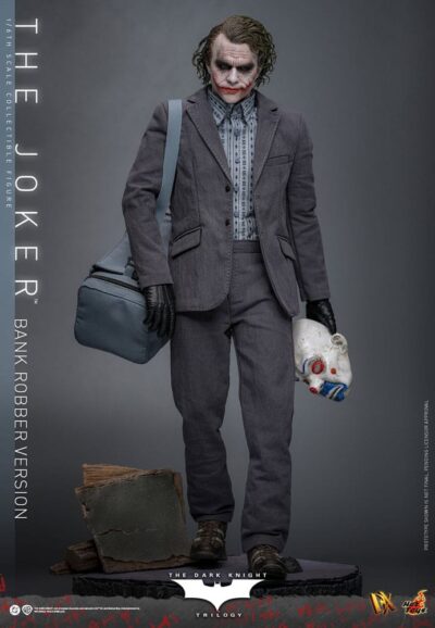 The Dark Knight DX Action Figure 1/6 The Joker (Bank Robber Version) 30 cm by Hot Toys - immagine 12