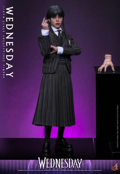 Mercoledi' Wednesday Addams Action Figure 1/6 Jenna Ortega Netflix 27 cm by Hot Toys - immagine 4
