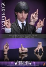 Mercoledi' Wednesday Addams Action Figure 1/6 Jenna Ortega Netflix 27 cm by Hot Toys - immagine 9