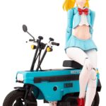 Megami Device Buster Doll Series Plastic Model Kit 1/1 Knight Alice with Honda AB12 Motocompo 15 cm