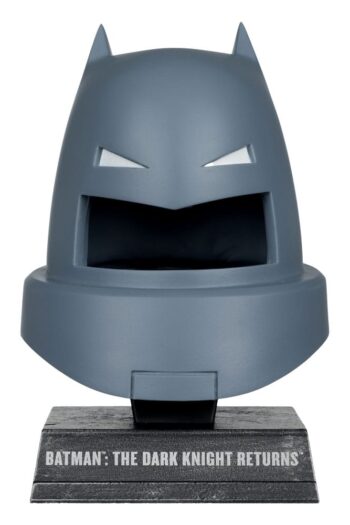 Batman DC Direct Mini Replica 1/3 Armoured Batman Cowl (Dark Knight Returns) 18 cm
