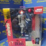 It : Welcome to Derry Movie Maniacs PVC Statue Pennywise (Gold Label) 16 cm by McFarlane