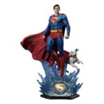 Superman (2025) Real Elite Masterline Series Statue 1/3 Superman with Krypto 95 cm