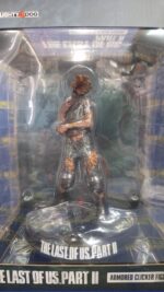 The Last of Us Part II PVC Statue Armored Clicker 22 cm by Dark Horse - immagine 2