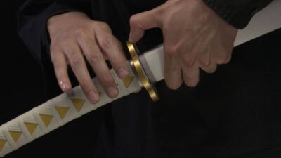 Demon Slayer: Kimetsu no Yaiba Proplica Replica 1/1 Nichirin Sword (Zenitsu Agatsuma) 88 cm by Bandai - immagine 5