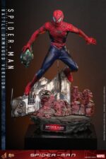 Spider-Man Movie Masterpiece Action Figure 1/6 Spider-Man (Battle Damaged Version) 30 cm by Hot Toys - immagine 6
