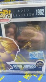 Solo Leveling Pop! Animation Vinyl Figure Sung Jinwoo (Gold) Exclusive Edition 10 cm by Funko - immagine 3