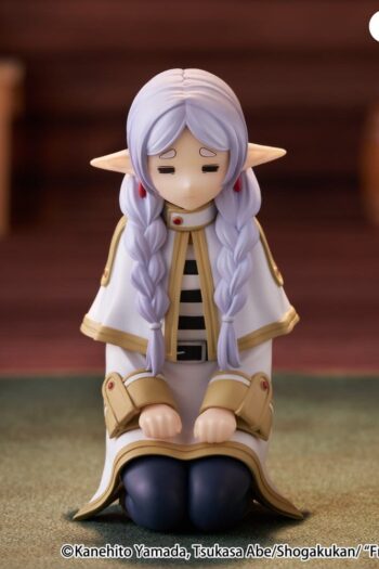 Frieren: Beyond Journey's End Noodle Stopper PVC Figure Frieren Downcast Ver. 9 cm