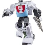The Transformers: The Movie Studio Series Deluxe Class Action Figure Wheeljack 13 cm