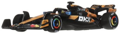 Formula 1 Hot Wheels Premium Die-Cast Vehicle 1:64 Team McLaren: Driver 1 - immagine 1