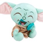 Star Wars Mandalorian Plush Figure Grogu with Macaroon 25 cm