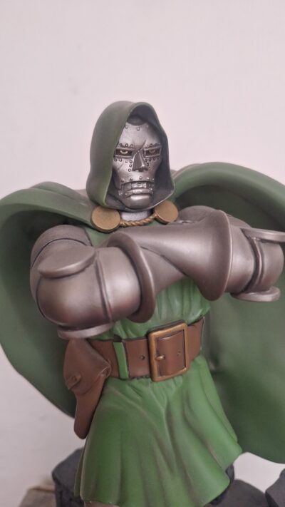 Dr Doom Destino Bowen Marvel Universe Statua - immagine 2