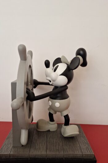 Topolino Mickey Steamboat Willie Disneyland Paris Disney Big Figure