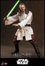 Star Wars Movie Masterpiece Action Figure 1/6 Qui-Gon Jinn (Collector Edition) 32 cm by Hot Toys - immagine 3