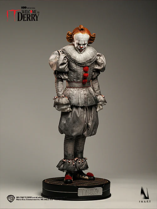 2_e1a2f942-d9b6-4691-b082-c1f38f683b67 IT Welcome to Derry Season 1 - Pennywise 1/6 Collectible Figure by Inart - immagine 1
