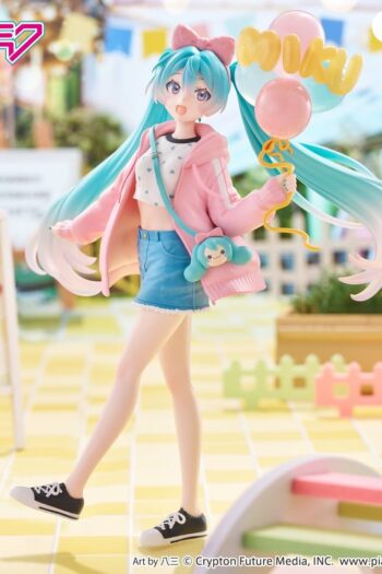 Hatsune Miku Muchute PVC Figure Theme Park Date Version 19 cm