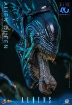 Alien Action Figure 1/6 Alien Queen 53 cm by Hot Toys - immagine 6