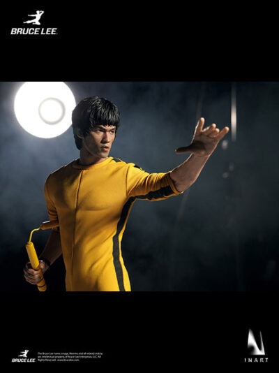 Bruce Lee (Yellow Jumpsuit) 1/6 Collectible Figure by Inart - immagine 12