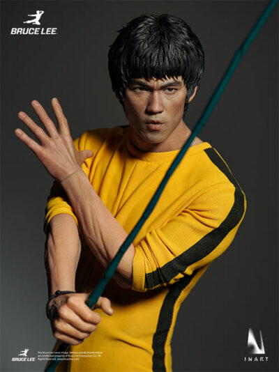 Bruce Lee (Yellow Jumpsuit) 1/6 Collectible Figure by Inart - immagine 19