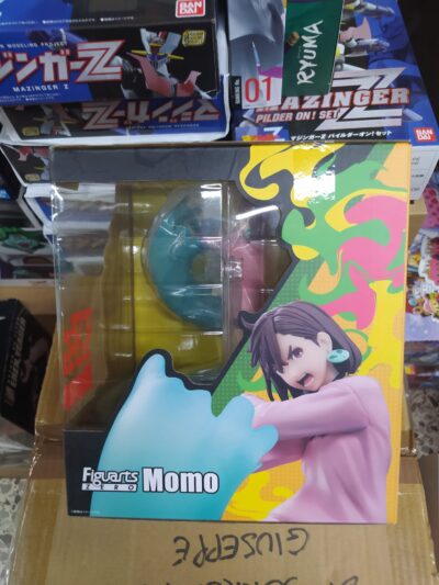Dandadan Figuarts ZERO PVC Statue Momo 17 cm By Bandai Tamashii - immagine 2