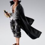 One Piece S.H.Figuarts Action Figure Shanks -Marineford- 17 cm