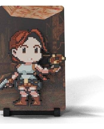 Tomb Raider FiGGYZ Magnet Collectible Lara Croft Holding Scion 11 cm