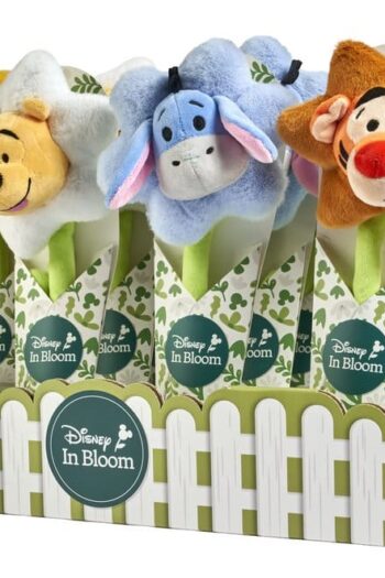 Disney In Bloom Mini Figures Winnie the Pooh Display (12)