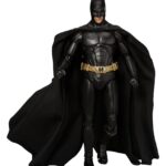 DC Comics Dynamic 8ction Heroes Action Figure Batman (Batman Begins) 21 cm
